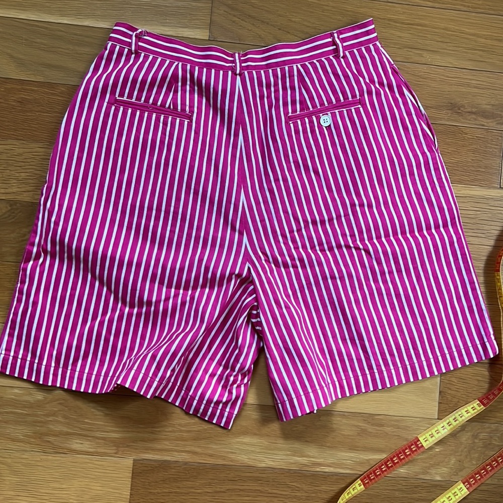 Shorts - Picture 5 of 5